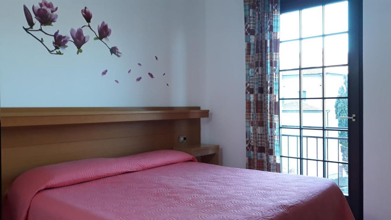 New Piccolo Residence Малчезине Екстериор снимка